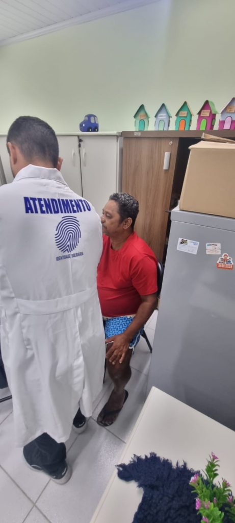 João Batista, agora, estão em busca dos benefícios aos quais ele tem direito para seguir a sua vida com autonomia e longe das ruas.